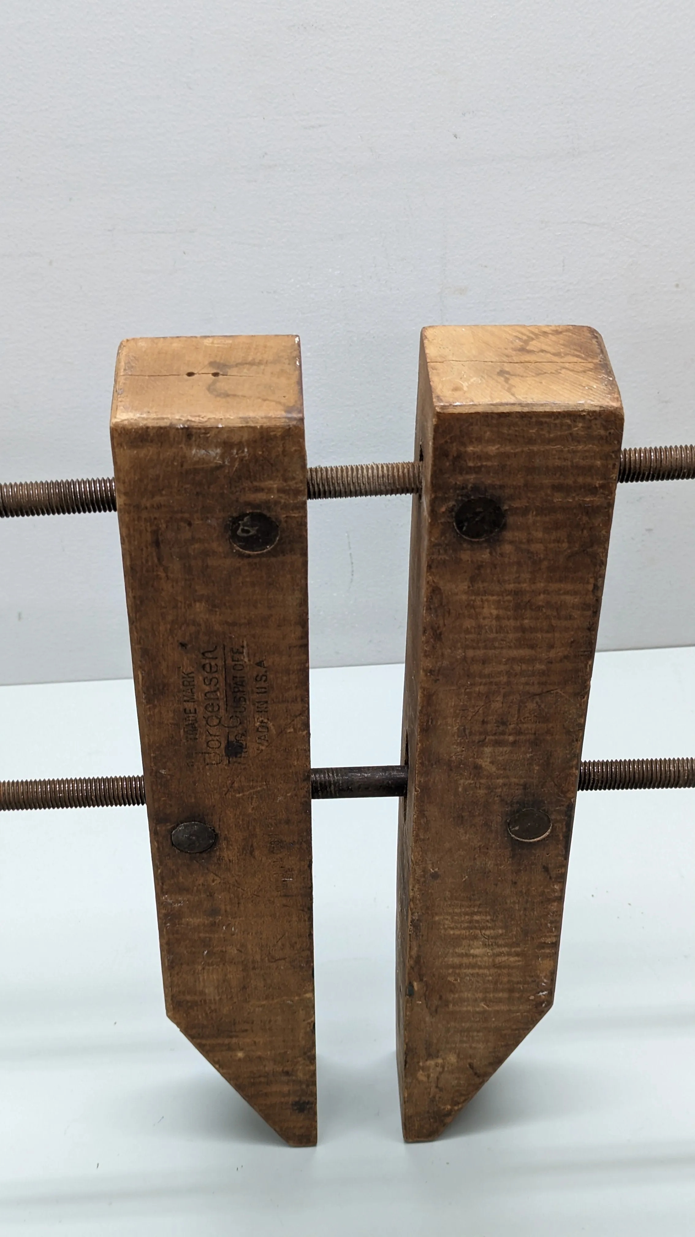 Jorgensen 16 inch Adjustable Wood Handscrew c1910