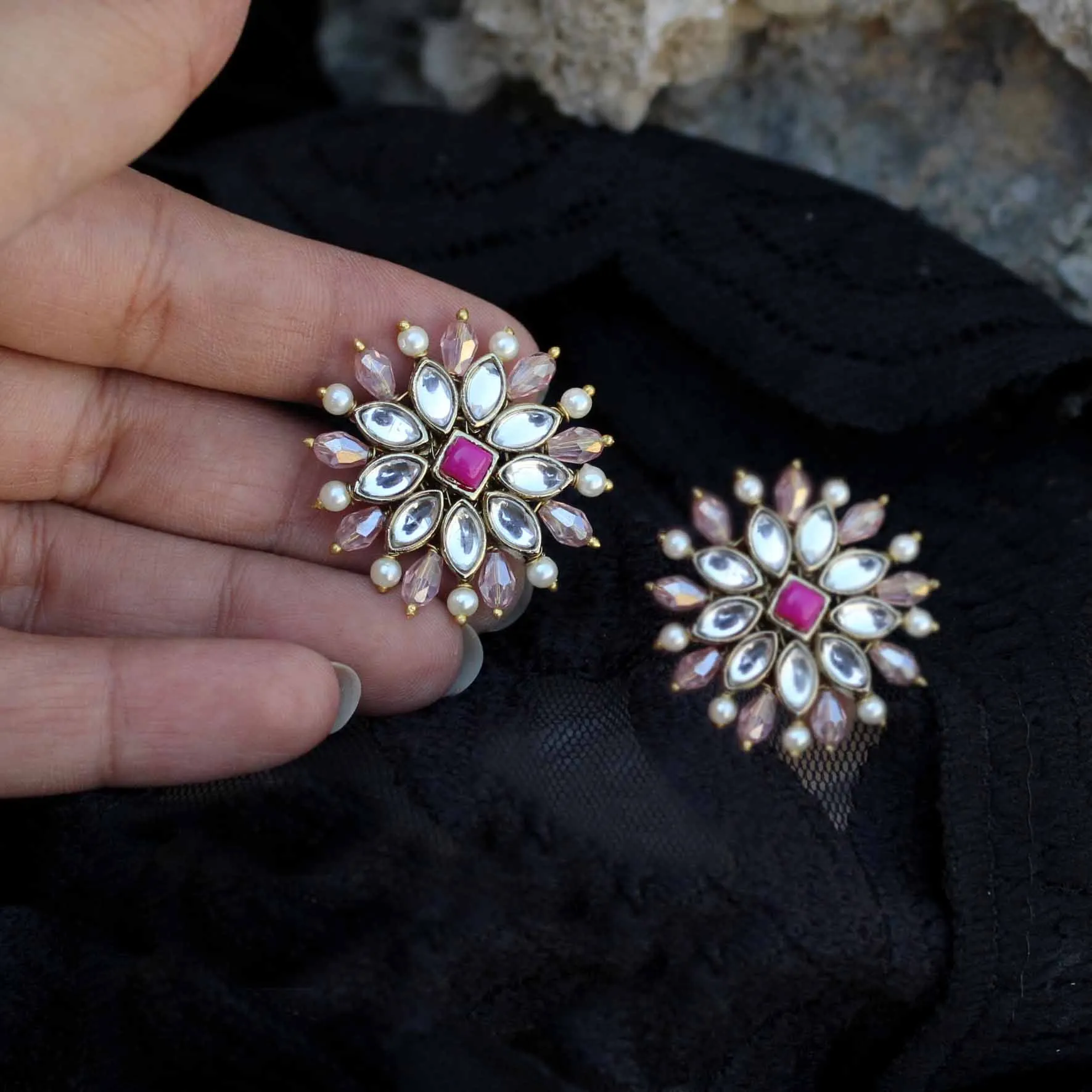 Pearl Twirl Pink Earring