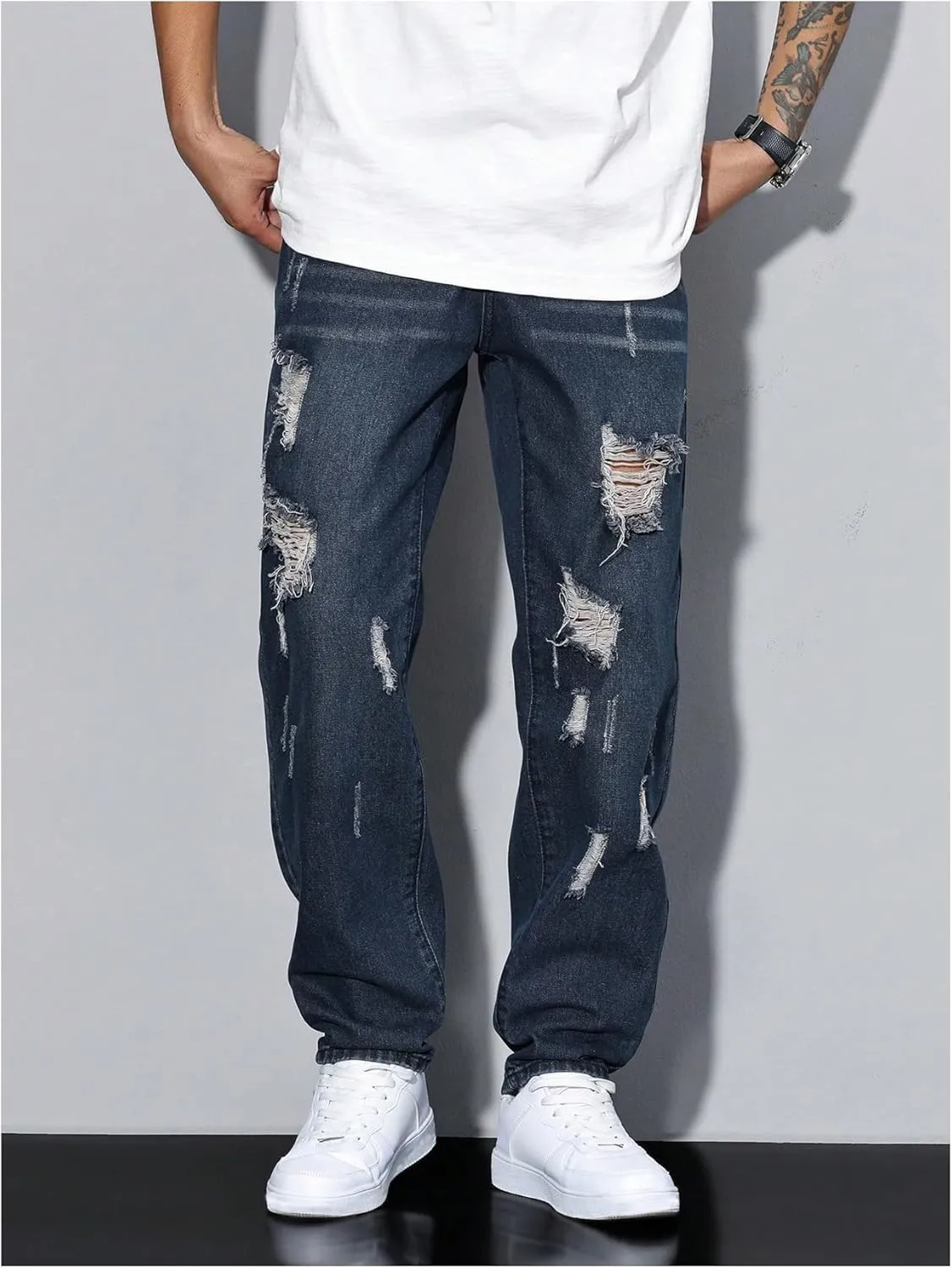 Verdusa Men's Vintage Distressed Ripped Jeans Straight Leg Denim Pants with Pockets