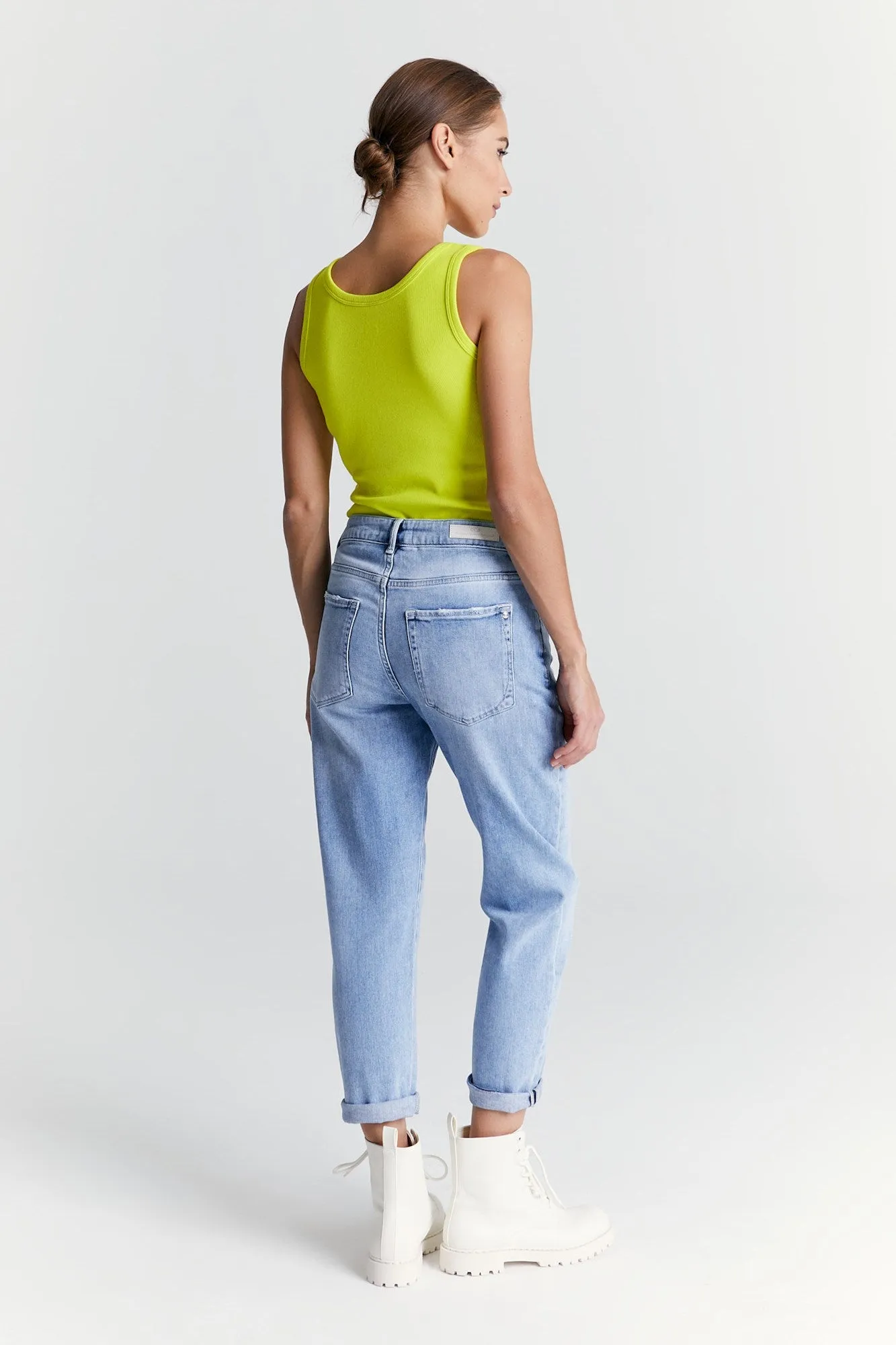 Victoria Mid Waist 5 Pocket Jeans Light Blue